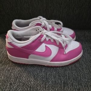 Nike Kids Sneakers in Pink and White